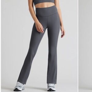 Rhone Women's Revive Grey Flared Leggings Size XL